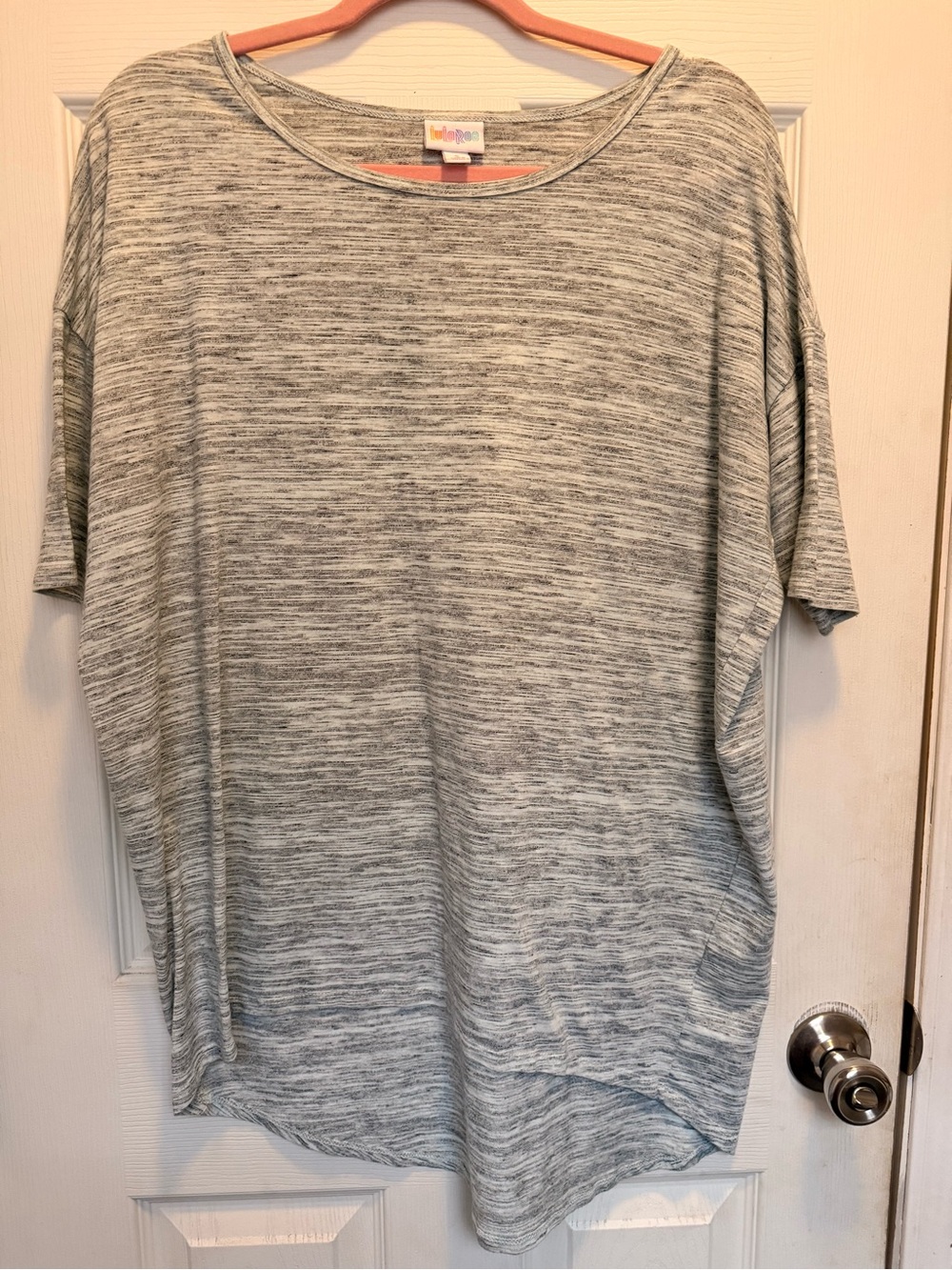 LuLaRoe Women's Heathered Gray Short Sleeve Tee
